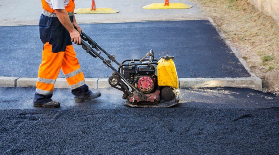 Professional gutter cleaning in Proctorville, NC